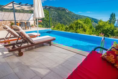 Villa Özgül, Jakuzili, Isıtmalı Kapalı Havuzlu Balayı Villası 2