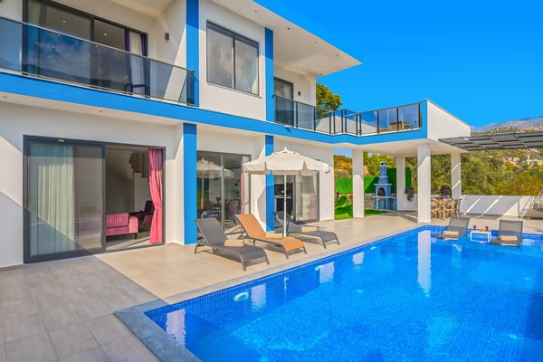 Villa Rosso-2, Kalkan Bölgesinde, 5 Kişilik ve Jakuzili 2