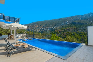 Villa Rosso-2, Kalkan Bölgesinde, 5 Kişilik ve Jakuzili 2