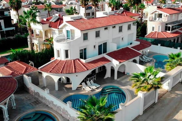 Villa Alev-2, Geniş Havuzlu, Jakuzili, Doğa İçerisinde Villa 2