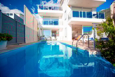 Villa Tanpınar, Geniş Havuzlu, Merkezi Konumda, Manzaralı Villa 1