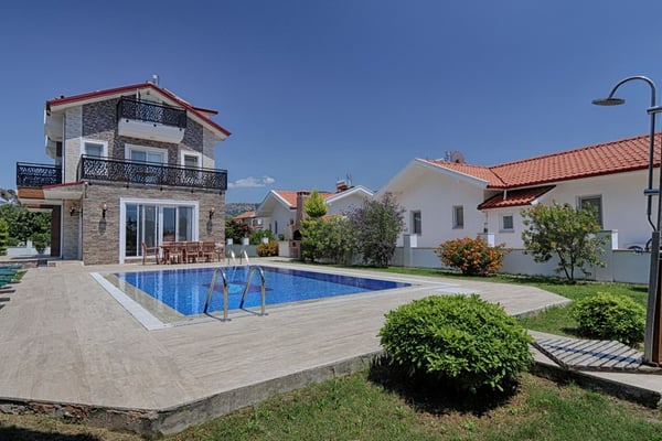 Villa Sahra-2, Dalyan Bölgesinde, Merkezi Konumda ve 4 Odalı 1