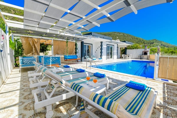 Villa Keyif, Süit Odalı, Markete Yakın Muhafazakar Villa 1