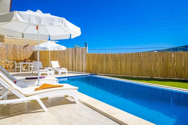 Villa Ela, Kalkan Bölgesinde, Merkeze Yakın, Jakuzili 3