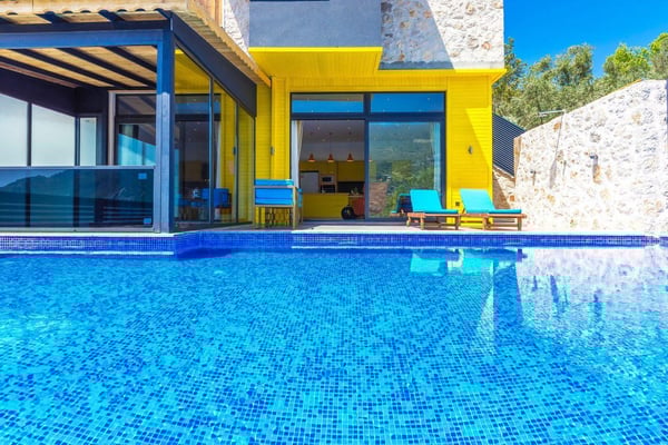 Villa Mila-2, Kalkan Bölgesinde, Jakuzi ve Isıtmalı Havuzlu 1