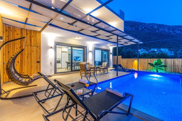 Villa Mobidik-2, Kaş Bölgesinde, Deniz Manzaralı ve Jakuzili 2