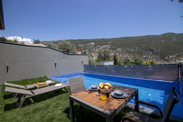 Villa Tanem-2, Kalkan Bölgesinde, Jakuzili Balayı Villası 3