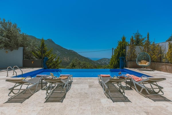 Villa Yayla, Kalkan Bölgesinde, Jakuzi ve Isıtmalı Havuzlu 2