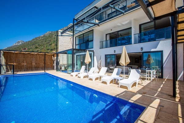 Villa Pars, Kalkan'da, 4 Oda, 2 Jakuzi ve Deniz Manzaralı 2