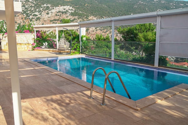 Villa Nihan-6, Site İçerisinde, Çocuk Parklı, Isıtmalı Havuzlu Villa 2