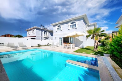 Villa Almond, Serik Bölgesinde, Denize Yakın ve 3 Odalı 1