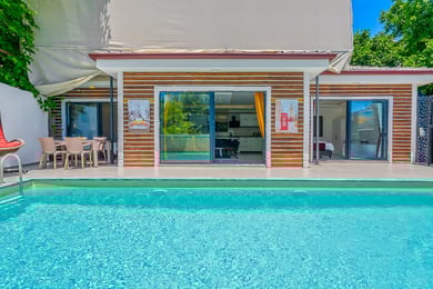 Villa Yemyeşil, Süit Yatak Odalı ve Jakuzili 1