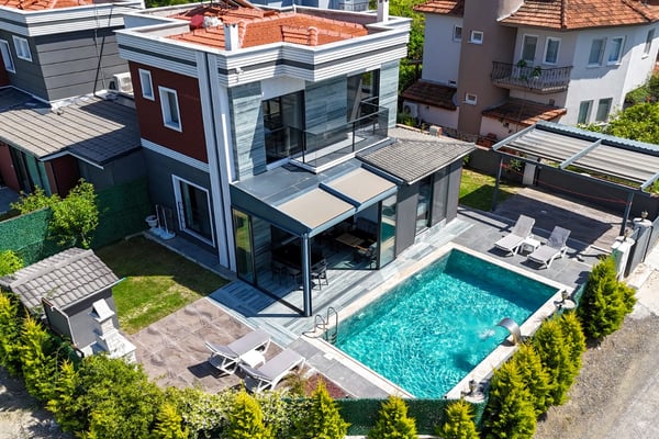 Villa Şimşek-1, Dalyan`da, Merkezi Konumda ve 3 Odalı 1