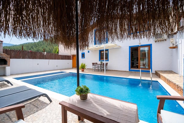 Villa Karya-1, Balayı İçin Uygun, Doğa İçerisinde Eşsiz Villa 1
