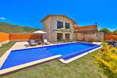 Villa Bonbon-2, Kalkan Sarıbelen'de, Doğa İçerisinde, Muhafazakar Villa 1