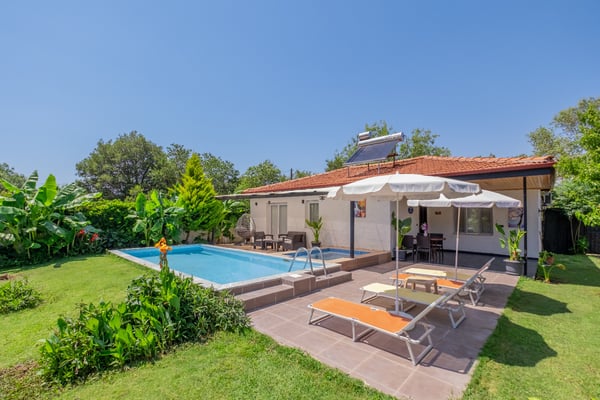 Villa Zerdeçal-2, Kayaköy`de İki Odalı Muhafazakar Villa 2