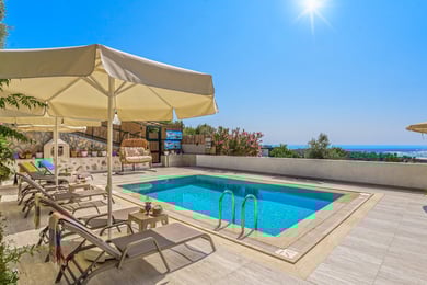 Villa Sedir-1, Doğa İçerisinde, Geniş Havuzlu, Isıtmalı Havuzlu 2