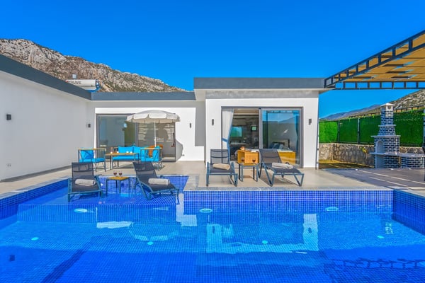 Villa Mirket-4, 5 Kişilik, Jakuzili, Jeneratörlü 3