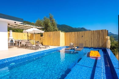 Villa Daimos-3, Doğa İçinde, Jakuzili ve 5 Kişilik 3
