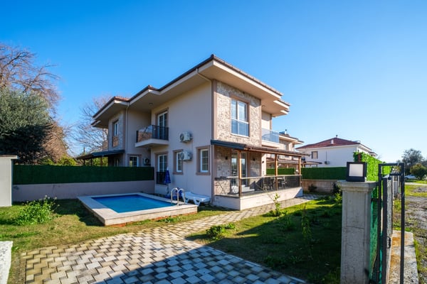 Villa Demophon-1, Geniş Havuzlu ve 4 Odalı 1