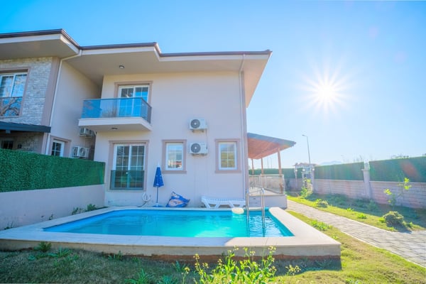 Villa Demophon-1, Geniş Havuzlu ve 4 Odalı 2