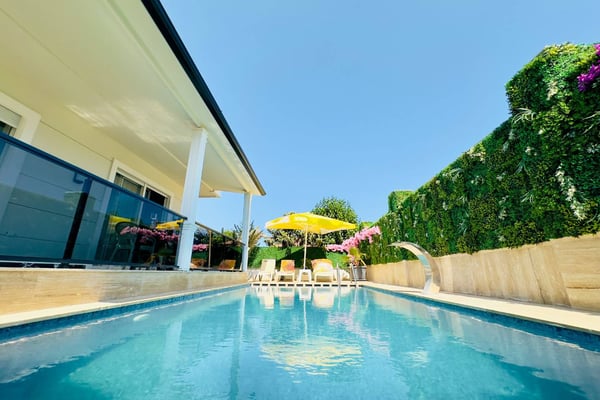 Villa Rahiya-3, Kemer Bölgesinde, Merkezde, Dört Odalı Lüks Villa 3