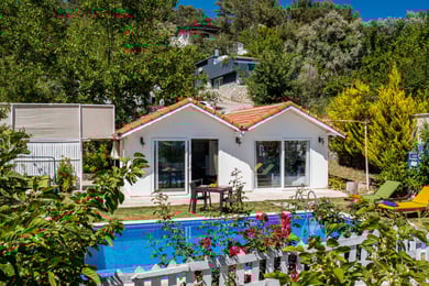 Villa Asır-2, Jakuzili, Korunaklı Havuzlu Balayı Villası 1