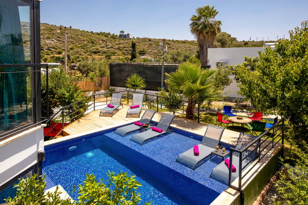 Villa Rüzgar Gülü-3, Çift Jakuzili, Isıtmalı Havuzlu, Hamam ve Saunalı 3