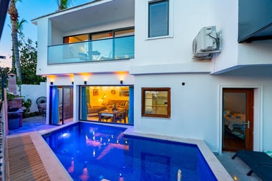 Villa Rüzgar Gülü-4, Jakuzili ve Isıtmalı Havuzlu 3