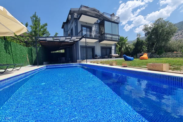 Villa Kanto, Doğa İçerisinde, Geniş Havuzlu 1