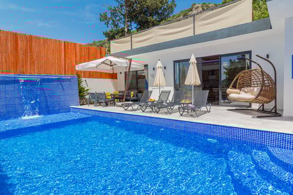 Villa Velvet-2, Jakuzili, 2 Odalı ve Muhafazakar 2