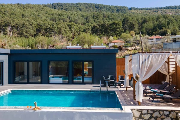 Villa Loka-1, 2 Odalı, Jakuzili ve Korunaklı 2