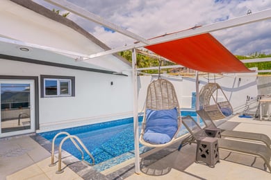 Villa Betty-4, Geniş Havuzlu, 2 Odalı, Muhafazakar 1