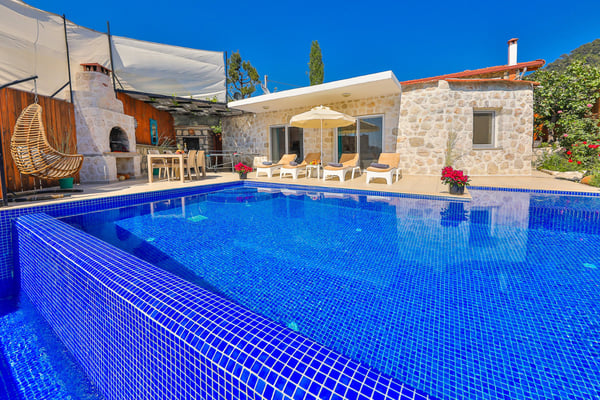 Villa Mariah-1, İki Odalı, Jakuzili, Çocuk Havuzlu 2