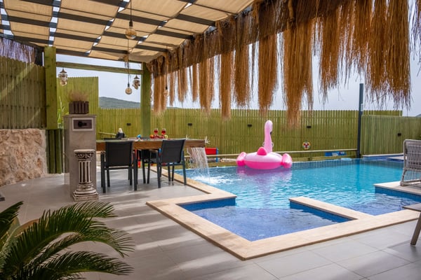 Villa Atropos, 3 Odalı, Jakuzili, Muhafazakar 3