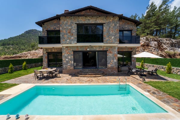 Villa Dimetri, Doğa İçerisinde, Jakuzili ve Muhafazakar 2