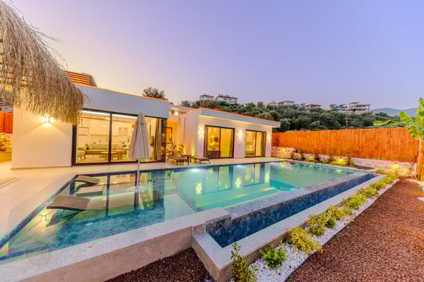 Villa Eliçe-1, Jakuzili, Doğa İçinde, 2 Odalı 3