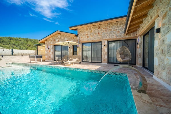 Villa Anason-1, Dört Kişilik, Jakuzili, Korunaklı 2