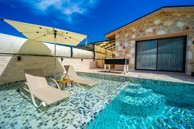 Villa Anason-1, Dört Kişilik, Jakuzili, Korunaklı 3