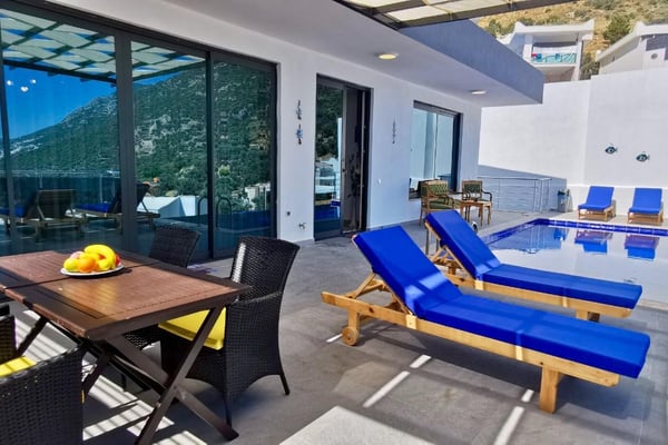 Villa Trap-2, Kalkan`da Jakuzili, Korunaklı Havuzlu 3