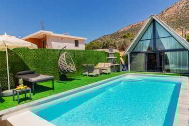 Villa Parla-2, Korunaklı Havuzlu, Balayı Villası 1