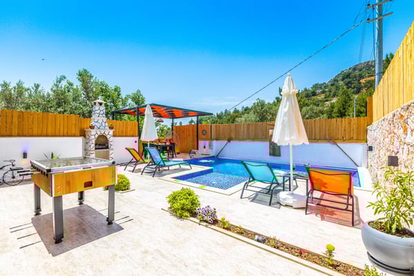Villa Mermaid-2, Jakuzili, Korunaklı Balayı Villası 3