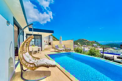 Villa Renk, Deniz Manzaralı, İki Havuzlu, Jakuzili 3