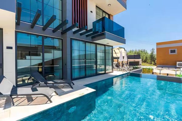 Villa Mate, Kalkan Bölgesinde, 4 Odalı ve Jakuzili 1