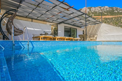 Villa Arp-1, Deniz Manzaralı, Jakuzili ve 2 Odalı 2
