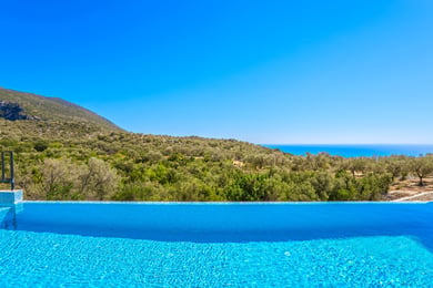 Villa Arp-1, Deniz Manzaralı, Jakuzili ve 2 Odalı 3