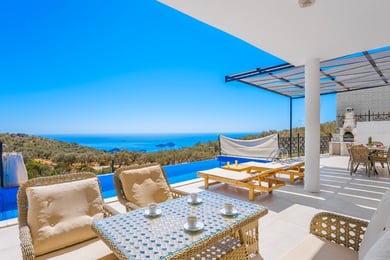 Villa Arp-2, Deniz Manzaralı, Jakuzili ve 2 Odalı 3