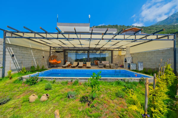 Villa Arp-3, Deniz Manzaralı, Jakuzili ve 2 Odalı 1