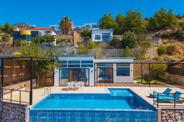 Villa Pile-4, Deniz Manzaralı, Jakuzili ve Kapalı Havuzlu 2