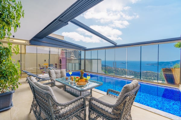 Villa Aksu, Doğa İçerisinde, Süit Odalı, Geniş Havuzlu 3